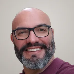 Rubén Vallejo, creador de Suprelis