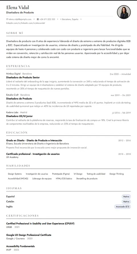 Plantilla de CV Editorial en Suprelis, con un currículum de ejemplo completo